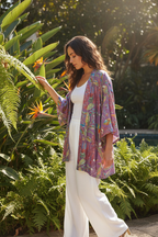 Kimono morado editorial largo correcto