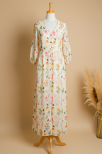 Vestido floral - maniquí editorial frontal